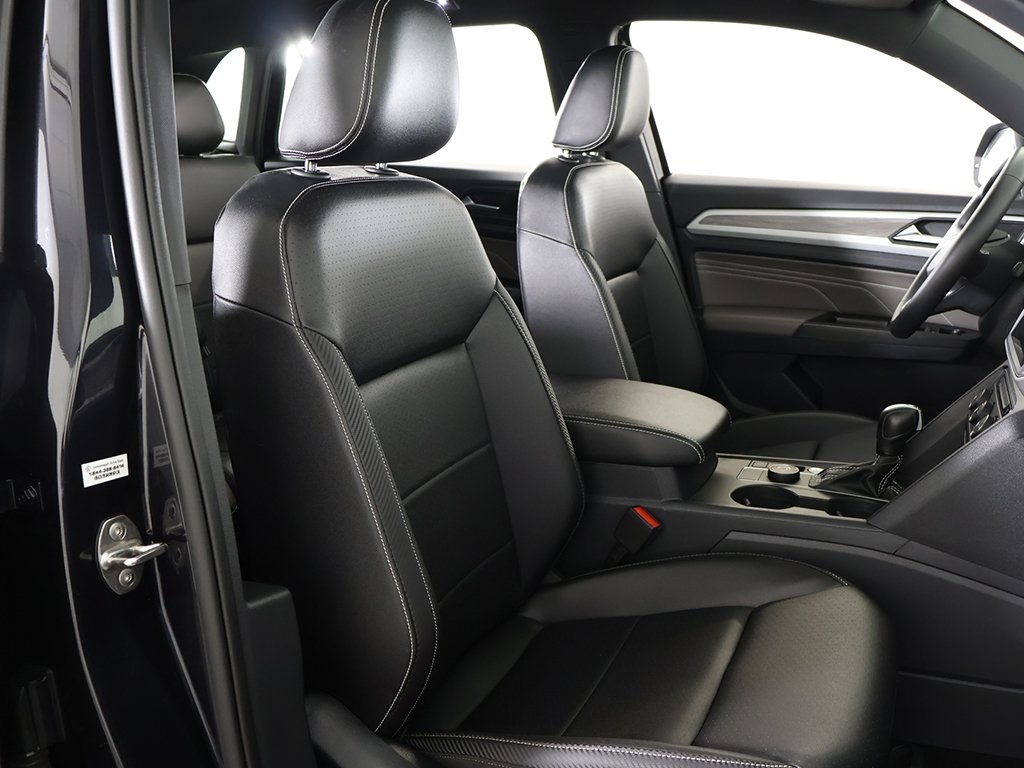 2021 Volkswagen Atlas Cross Sport 3.6L V6 SE Technology Image 15 of 55