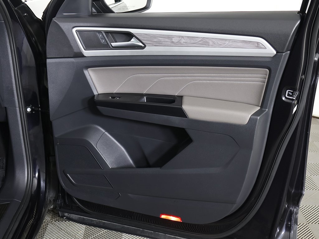 2021 Volkswagen Atlas Cross Sport 3.6L V6 SE Technology Image 45 of 55