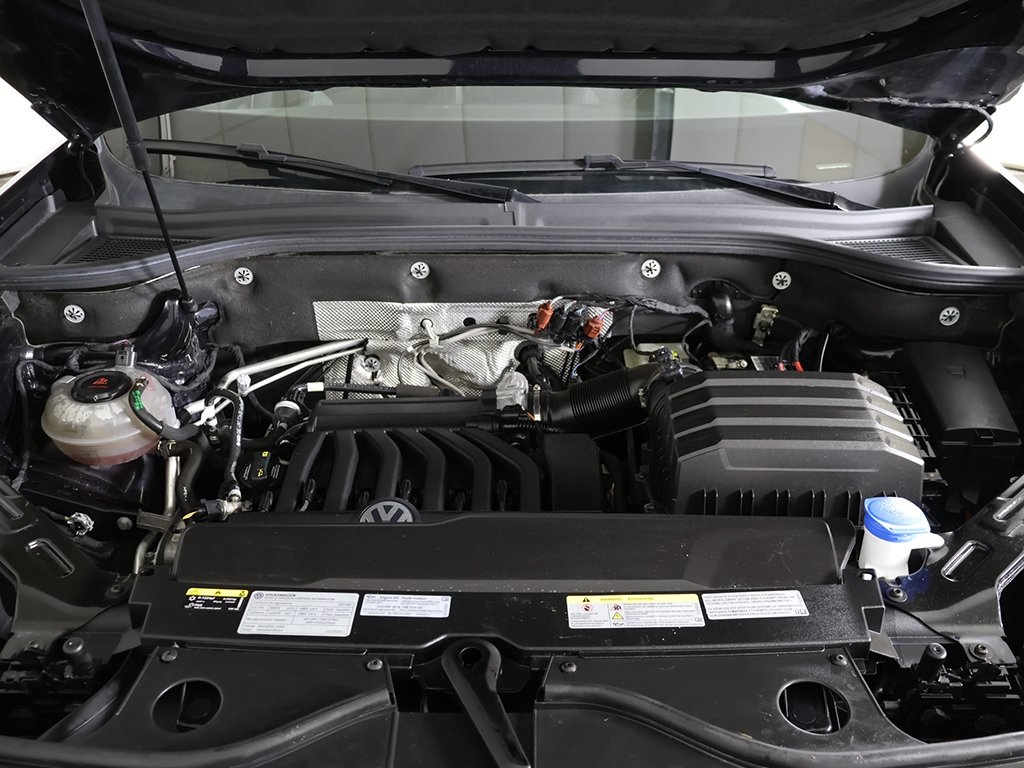 2021 Volkswagen Atlas Cross Sport 3.6L V6 SE Technology Image 11 of 55