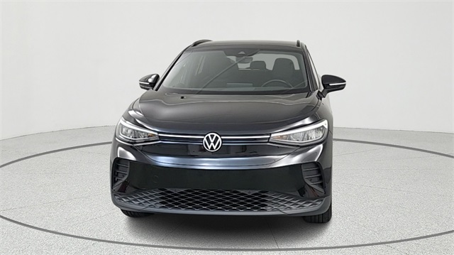 Vehicle image 2 of 32