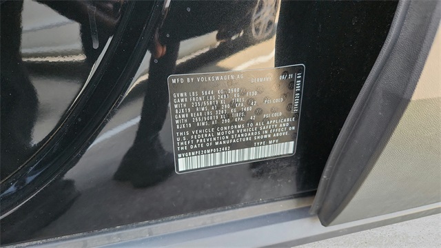Vehicle image 26 of 32