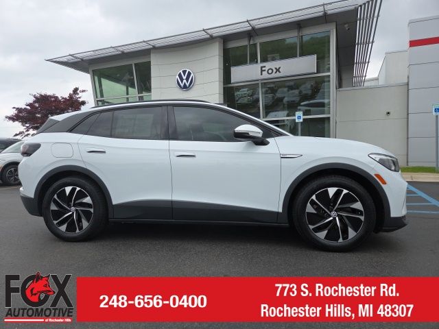 2021 Volkswagen ID.4 Pro Image 2 of 25