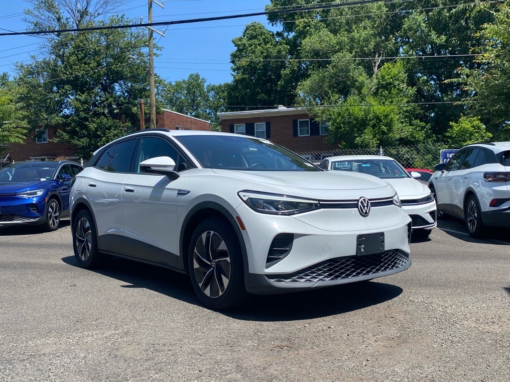 Vehicle image 1 of 18