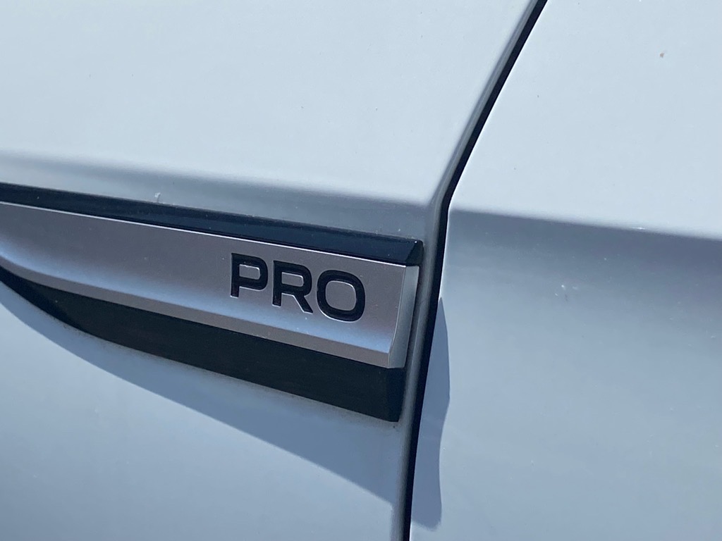 Vehicle image 3 of 18