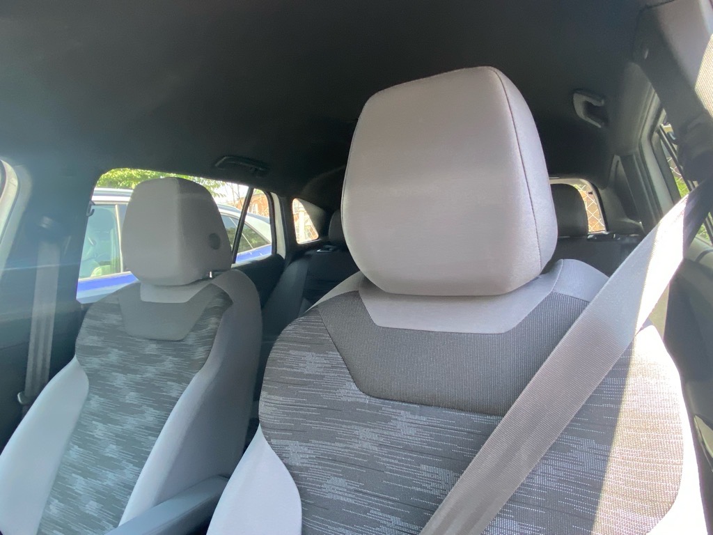 Vehicle image 11 of 18