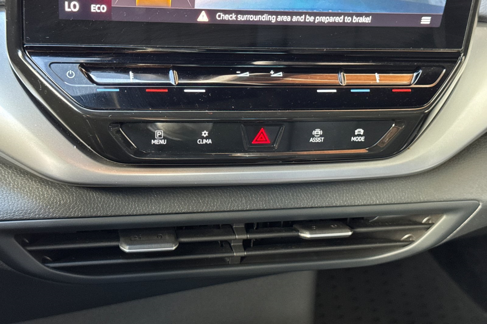 2021 Volkswagen ID.4 Pro Image 27 of 31