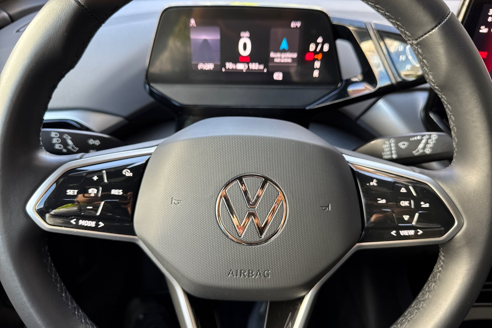 2021 Volkswagen ID.4 Pro Image 17 of 31