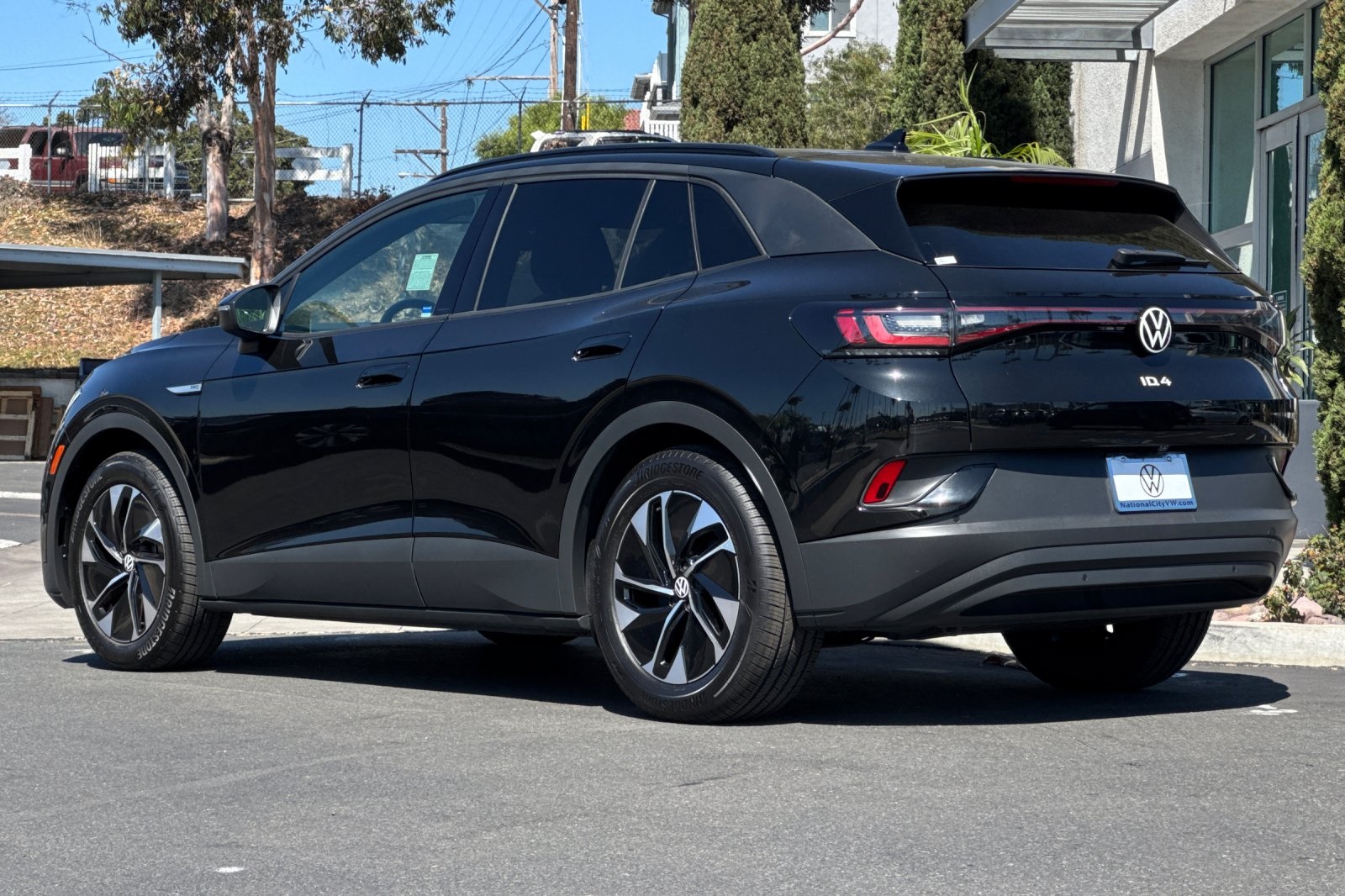 2021 Volkswagen ID.4 Pro Image 8 of 31