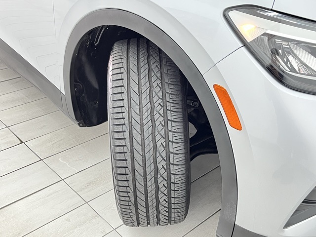 Vehicle image 93 of 95