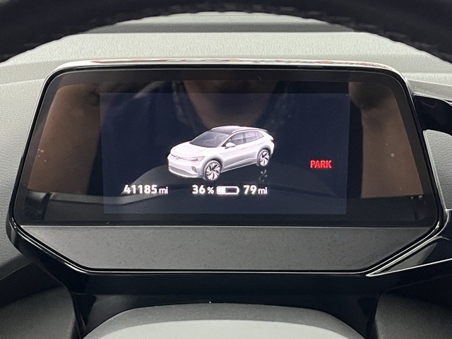 Vehicle image 40 of 95