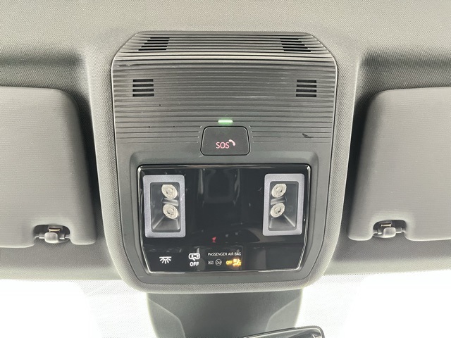 Vehicle image 72 of 95