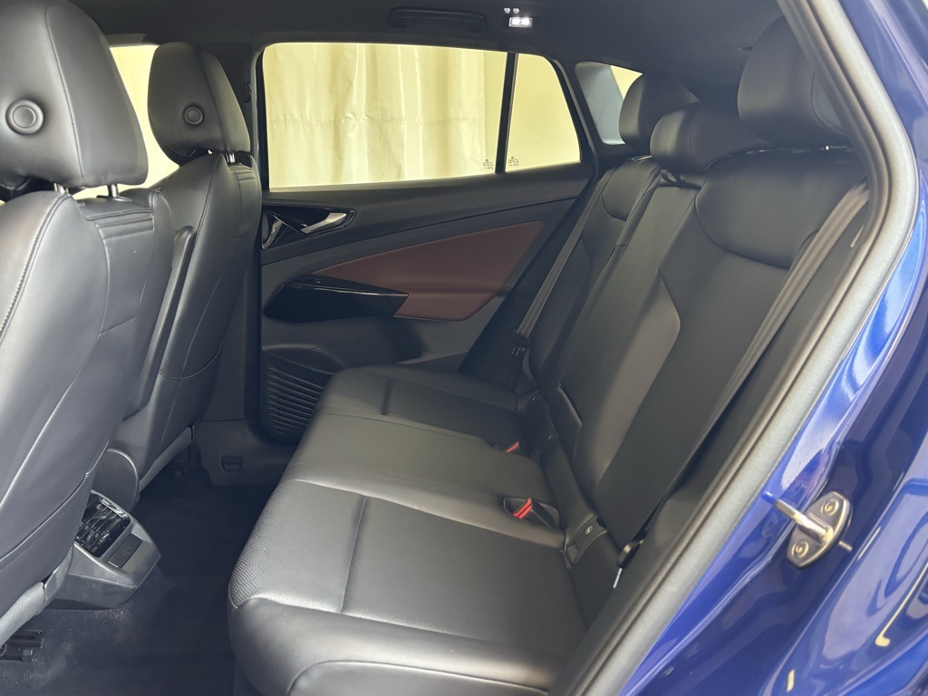 2021 Volkswagen ID.4 Pro S Image 12 of 26