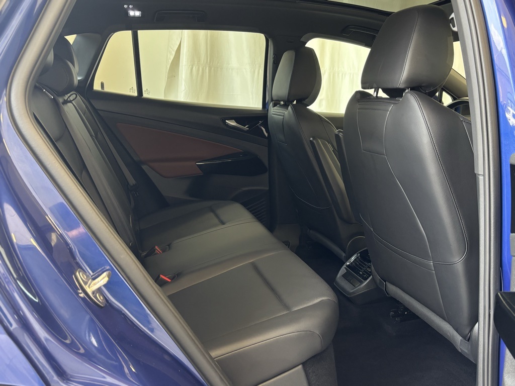 2021 Volkswagen ID.4 Pro S Image 10 of 26