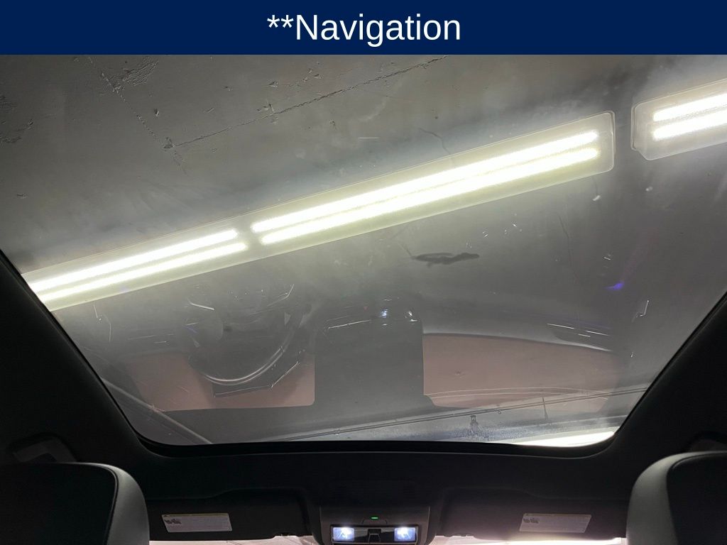 Vehicle image 20 of 41