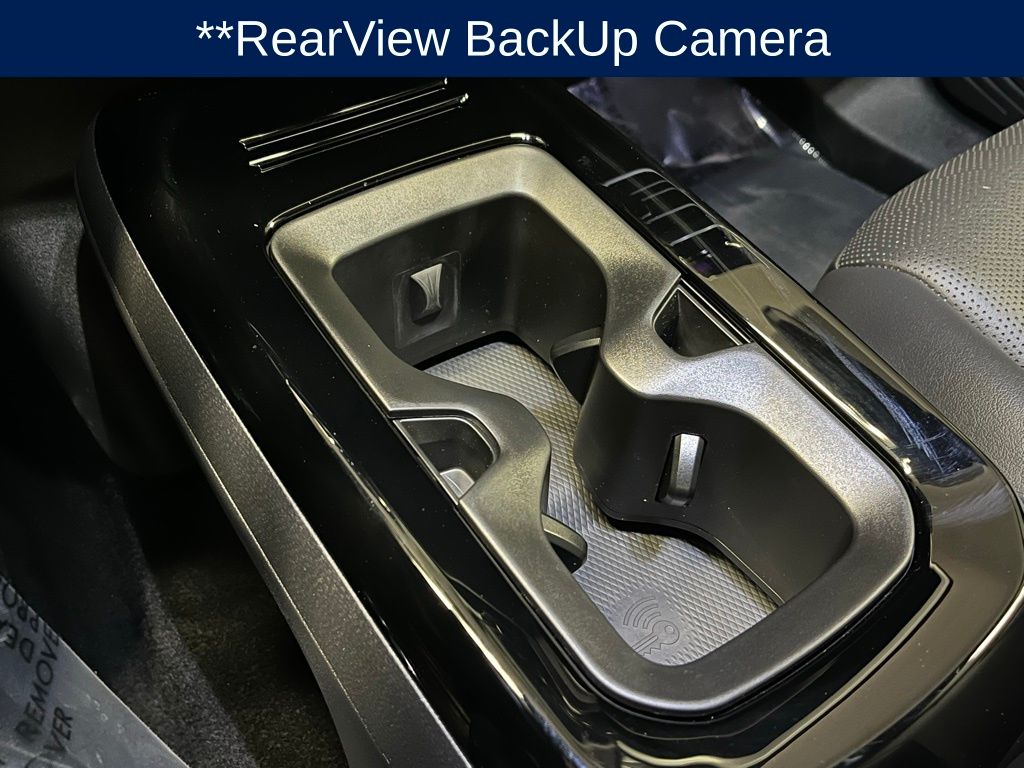 Vehicle image 27 of 41