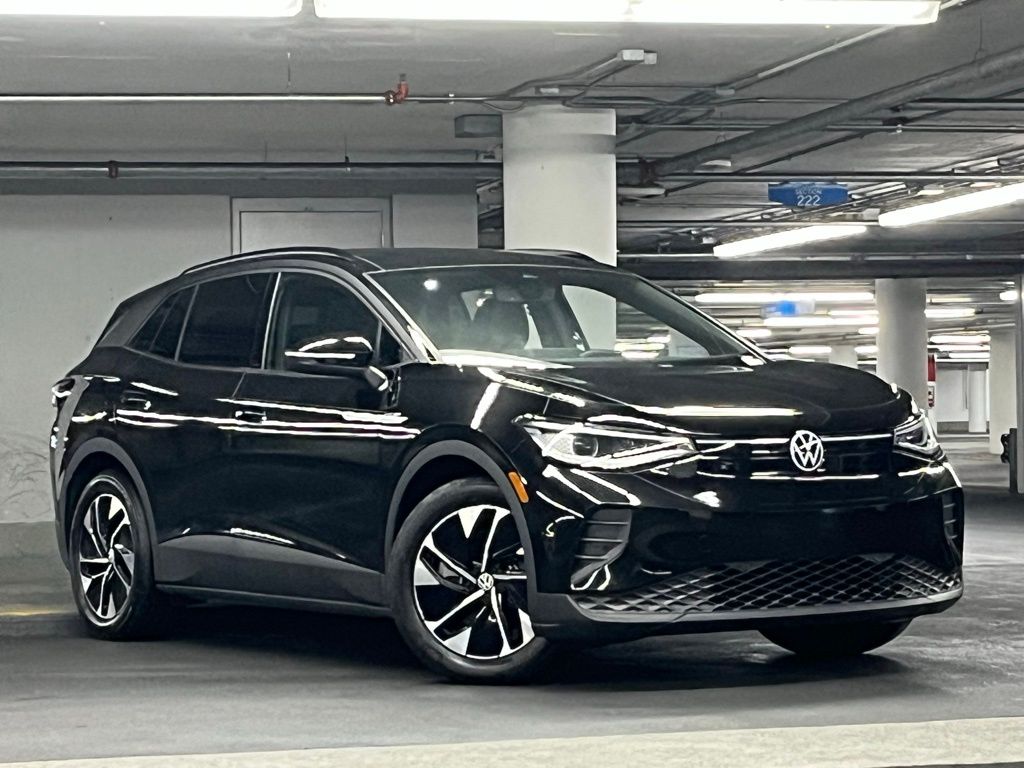 Vehicle image 5 of 41