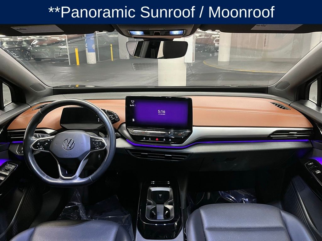 Vehicle image 17 of 41