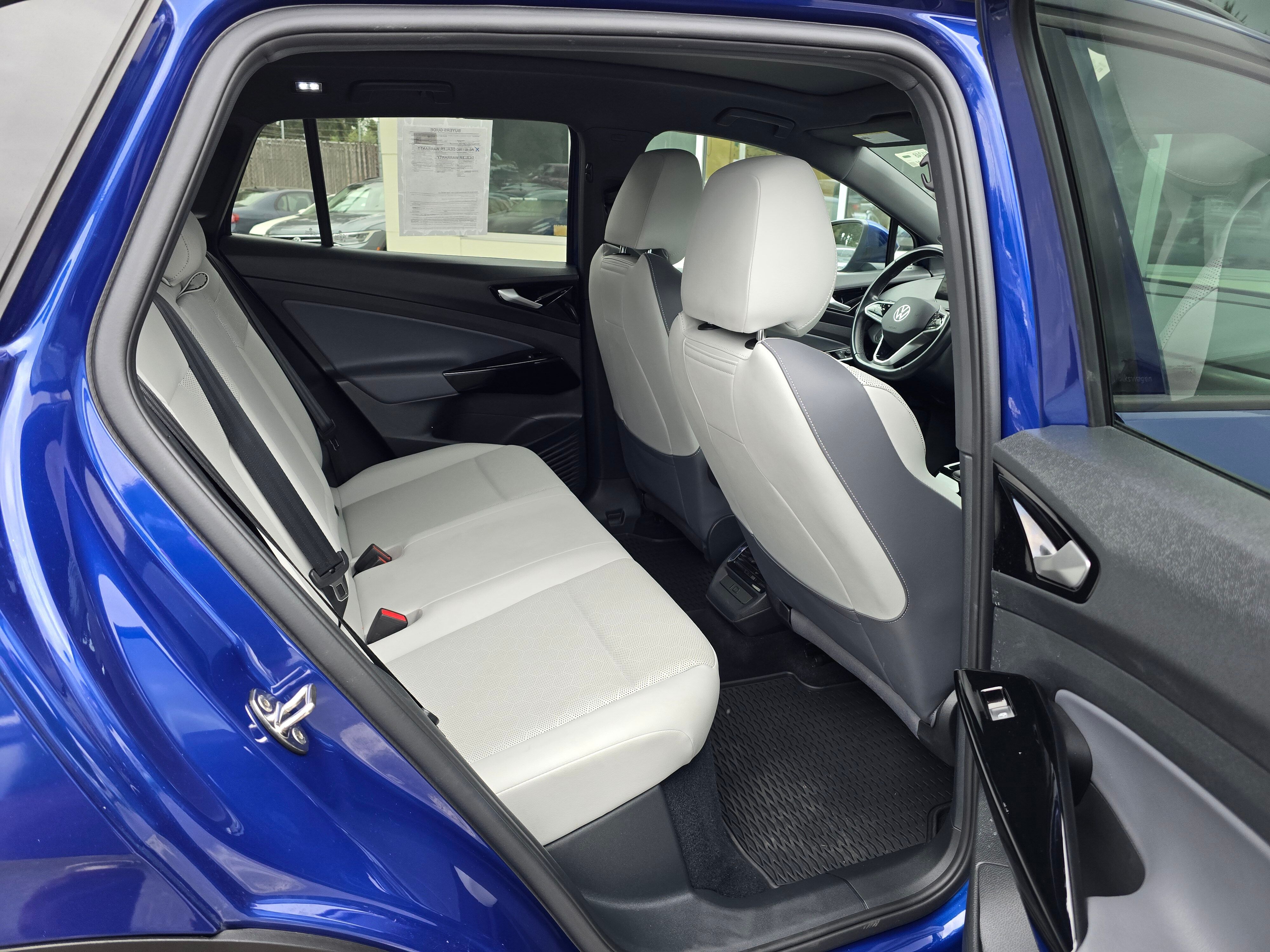 2021 Volkswagen ID.4 Pro S Image 14 of 36