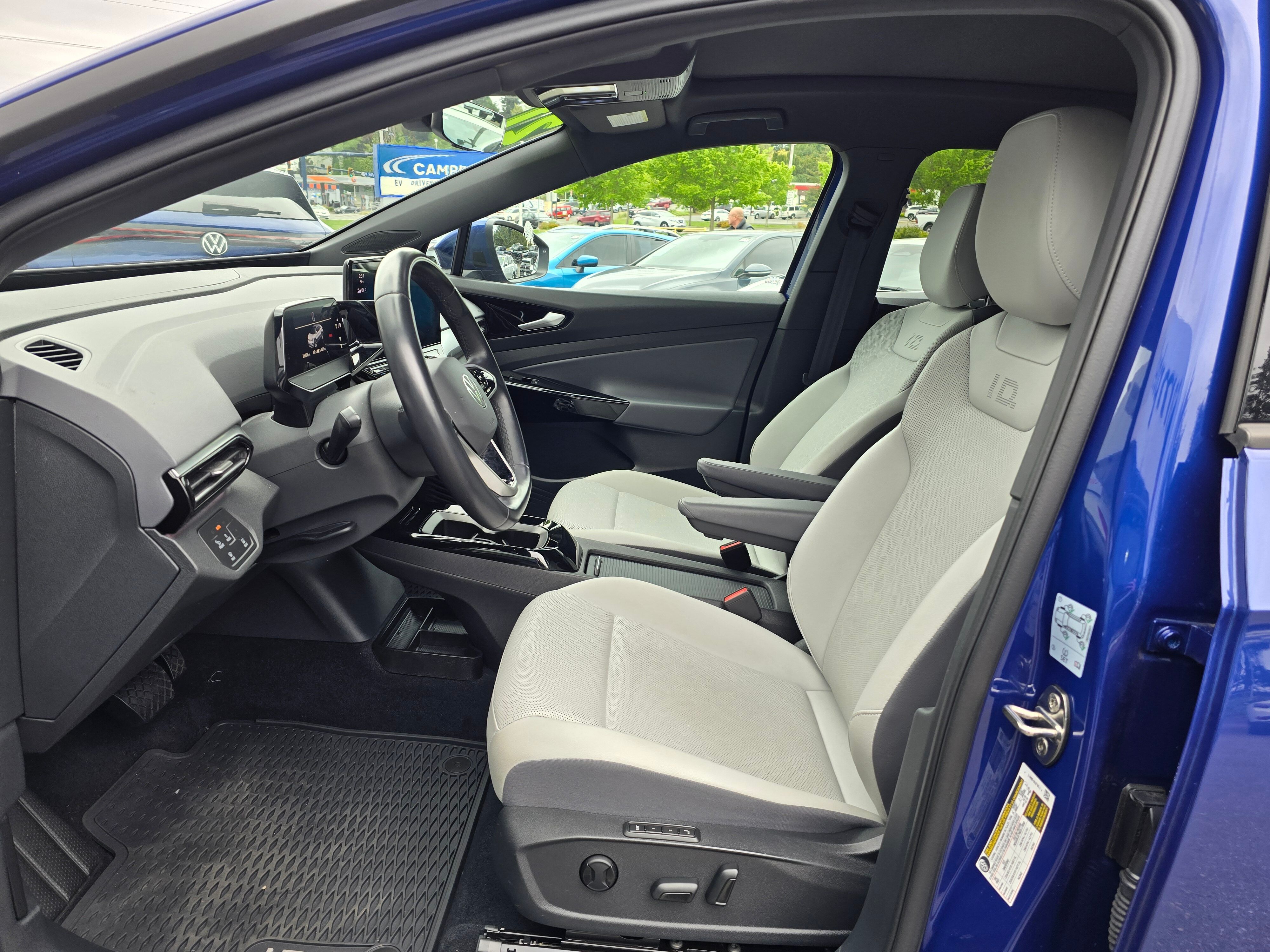 2021 Volkswagen ID.4 Pro S Image 22 of 36
