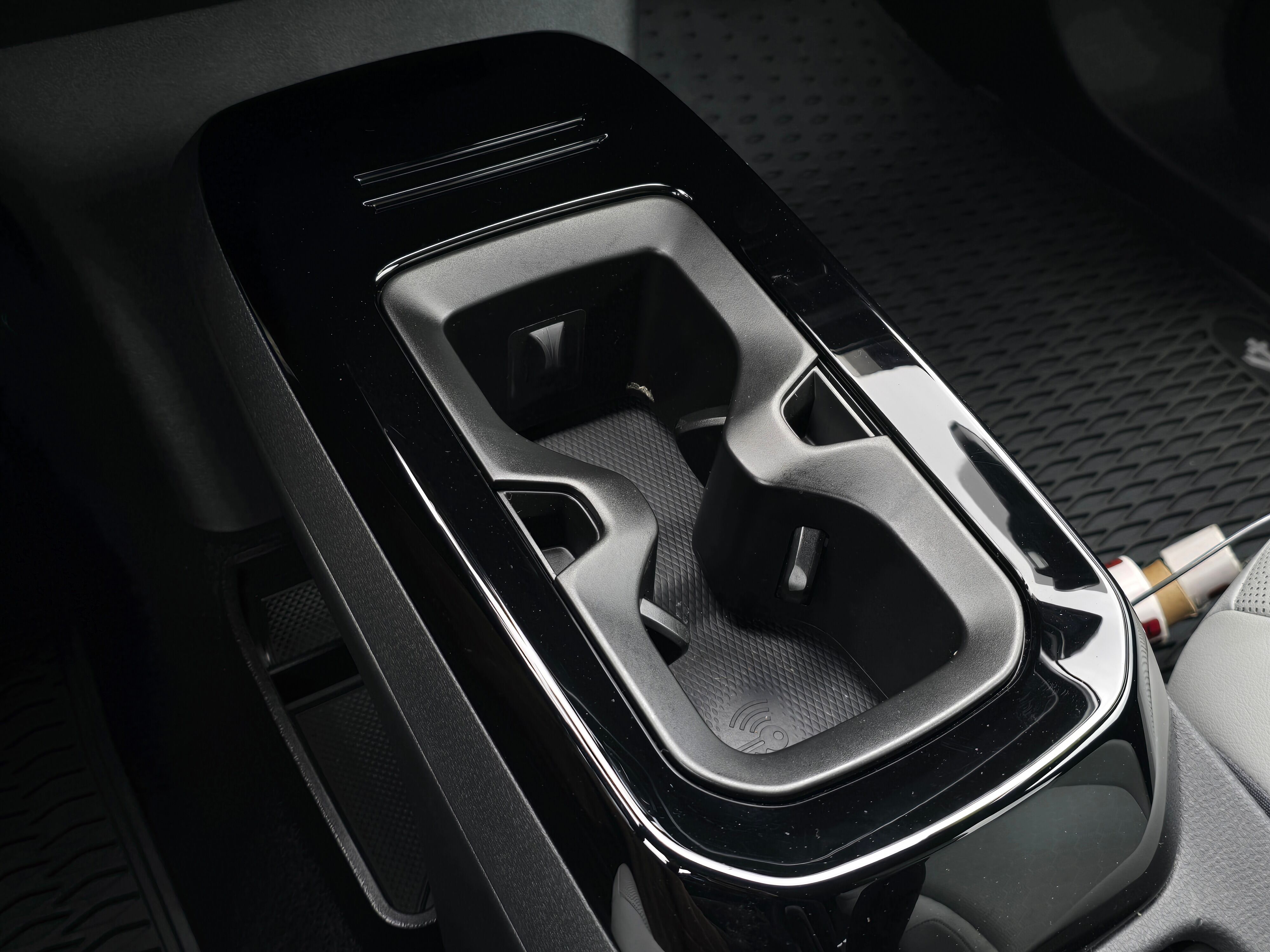 2021 Volkswagen ID.4 Pro S Image 27 of 36
