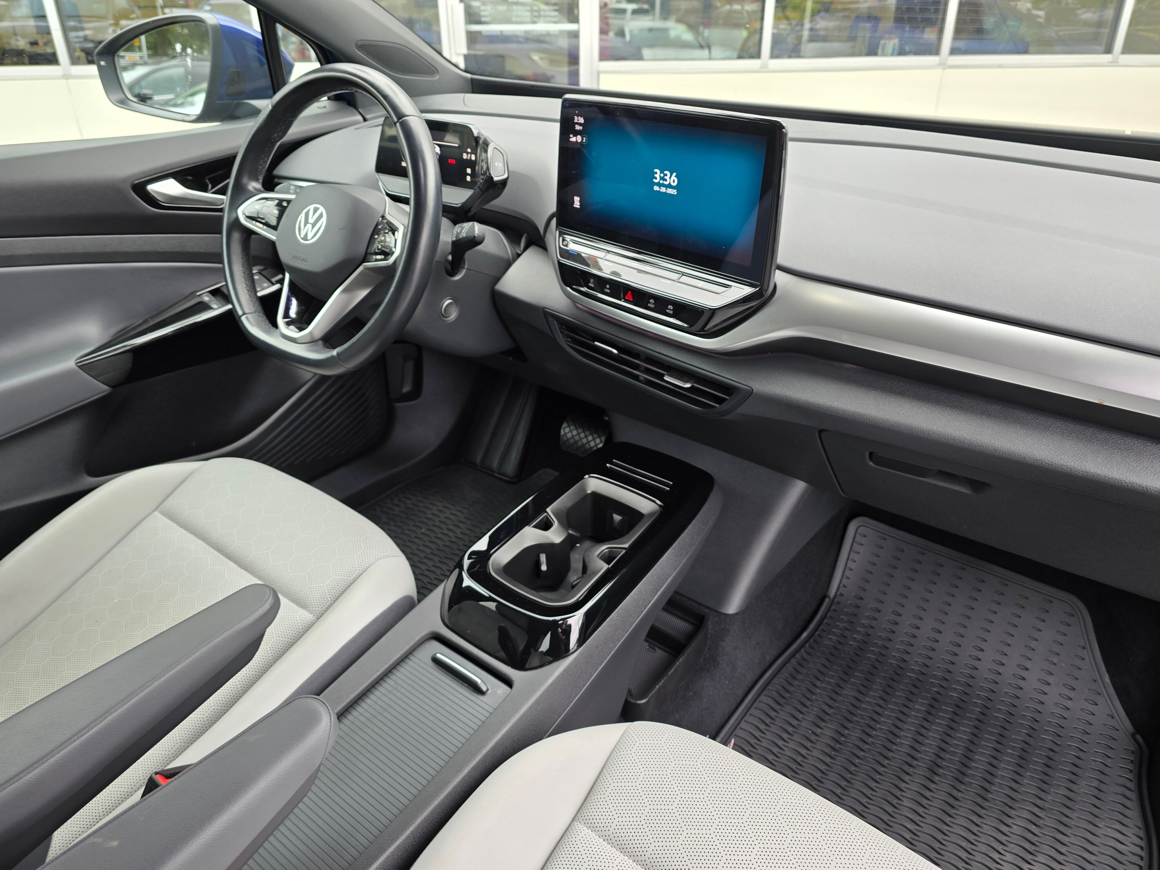 2021 Volkswagen ID.4 Pro S Image 12 of 36