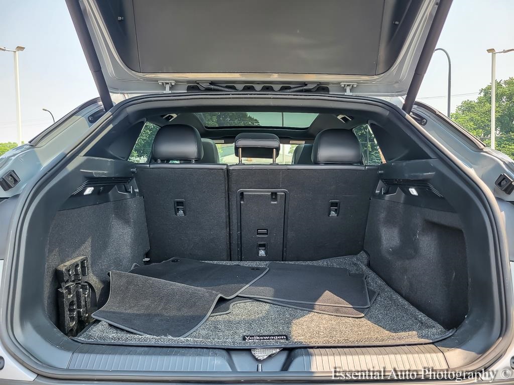 2021 Volkswagen ID.4 Pro S Image 8 of 27