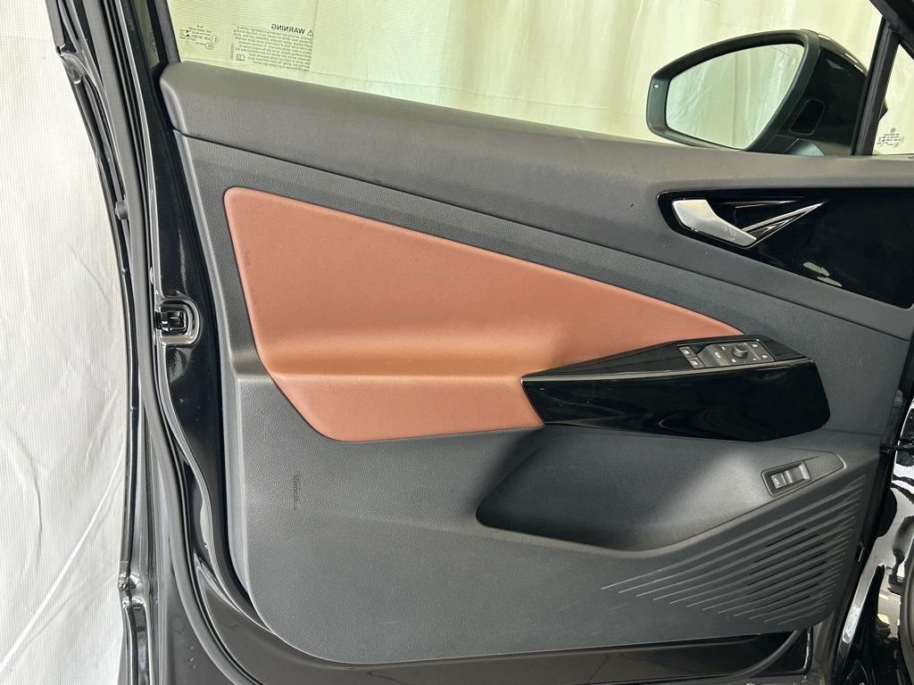 2021 Volkswagen ID.4 Pro S Image 21 of 26
