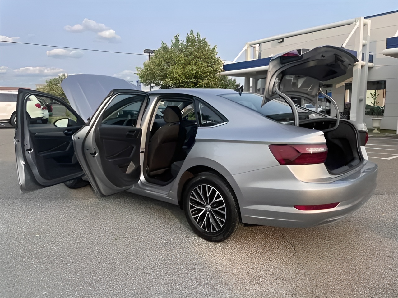 Vehicle image 52 of 55