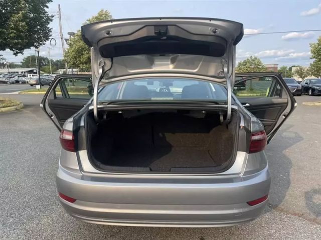 Vehicle image 15 of 55