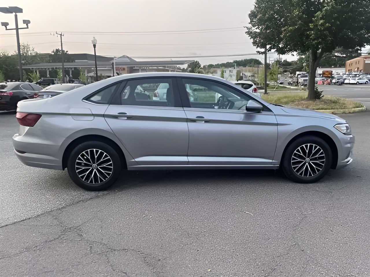 Vehicle image 47 of 55