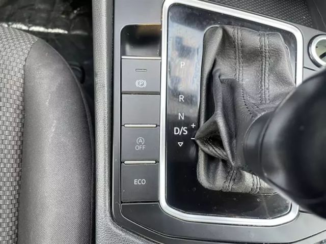 Vehicle image 29 of 55