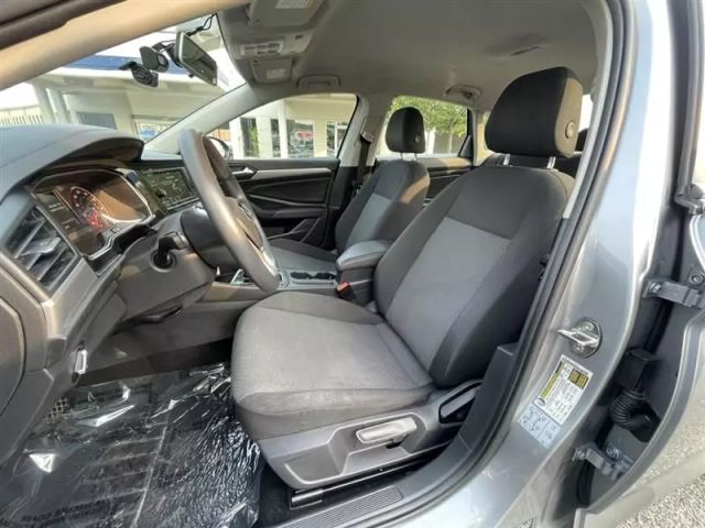 Vehicle image 20 of 55