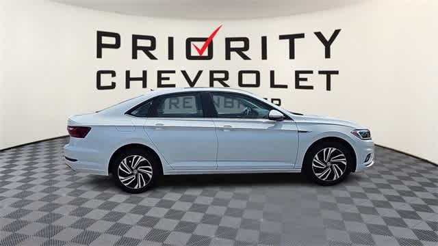 Vehicle image 5 of 32