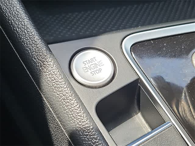 Vehicle image 20 of 32