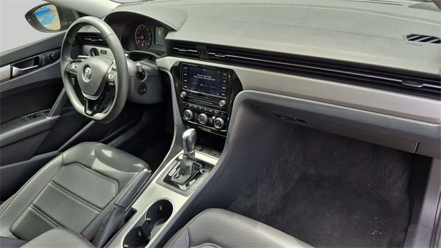 2021 Volkswagen Passat 2.0T SE Image 15 of 31