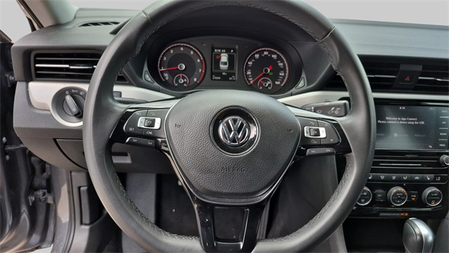2021 Volkswagen Passat 2.0T SE Image 29 of 31