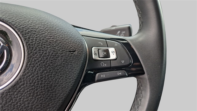 2021 Volkswagen Passat 2.0T SE Image 28 of 31