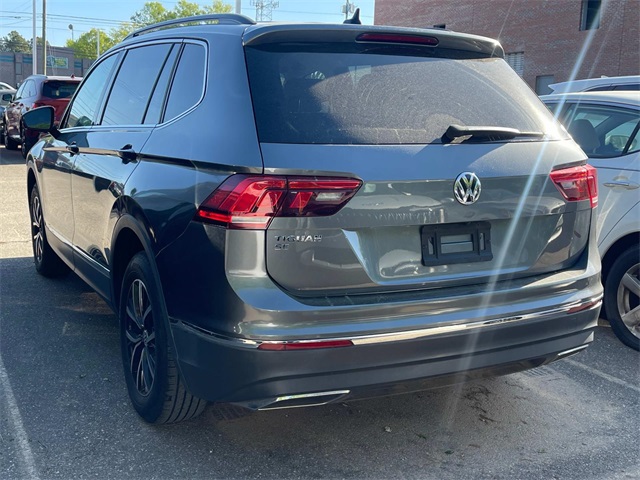 Vehicle image 5 of 7