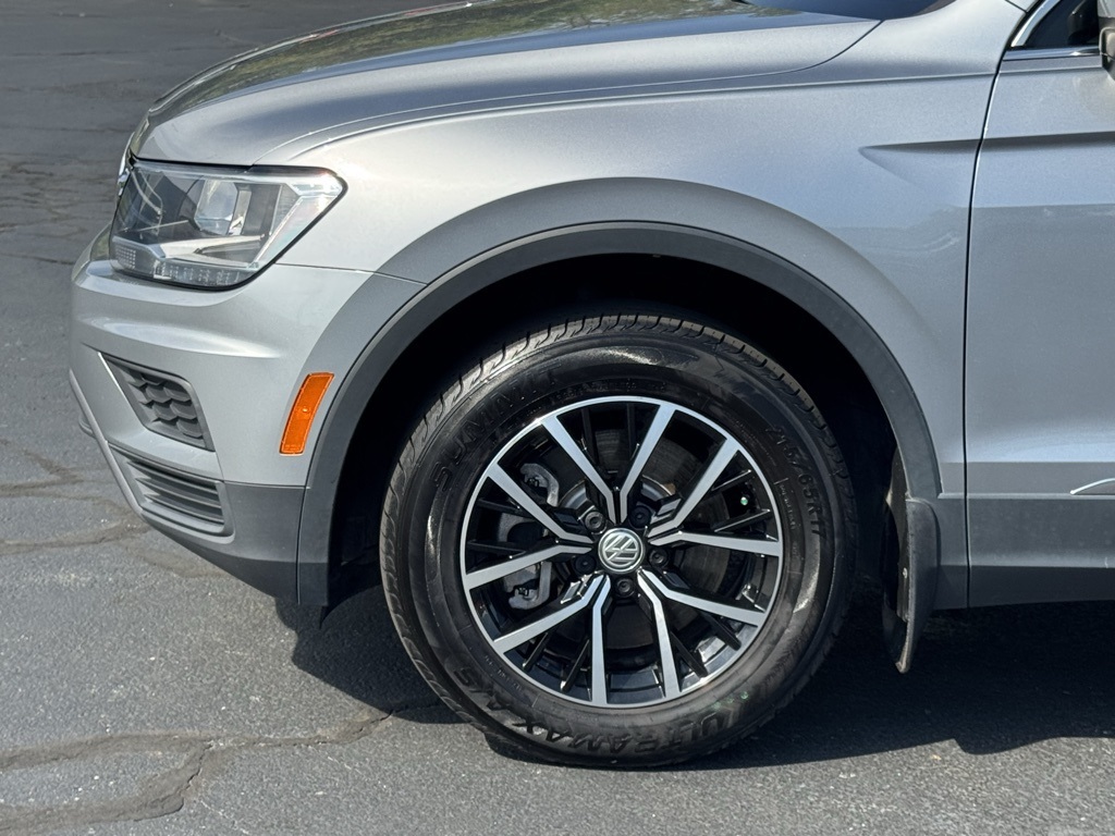 Vehicle image 36 of 41