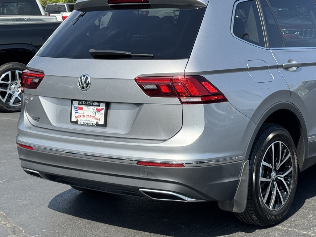 Vehicle image 6 of 41