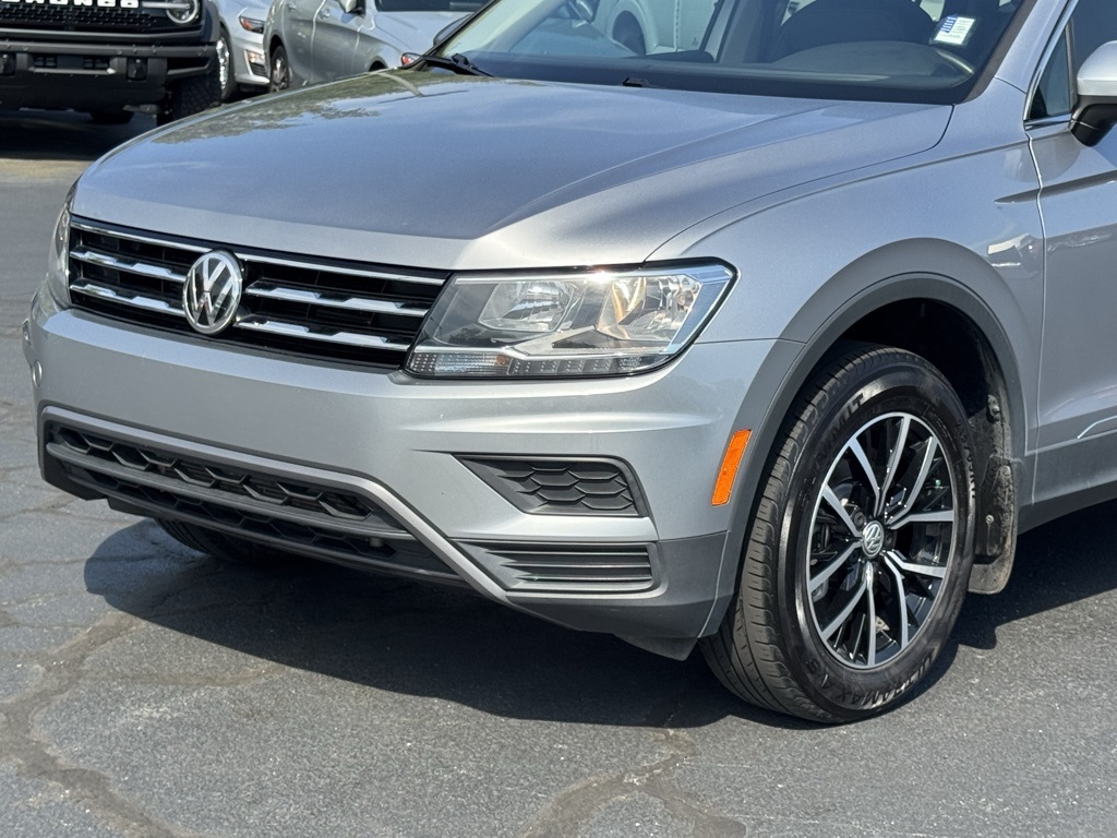 Vehicle image 35 of 41