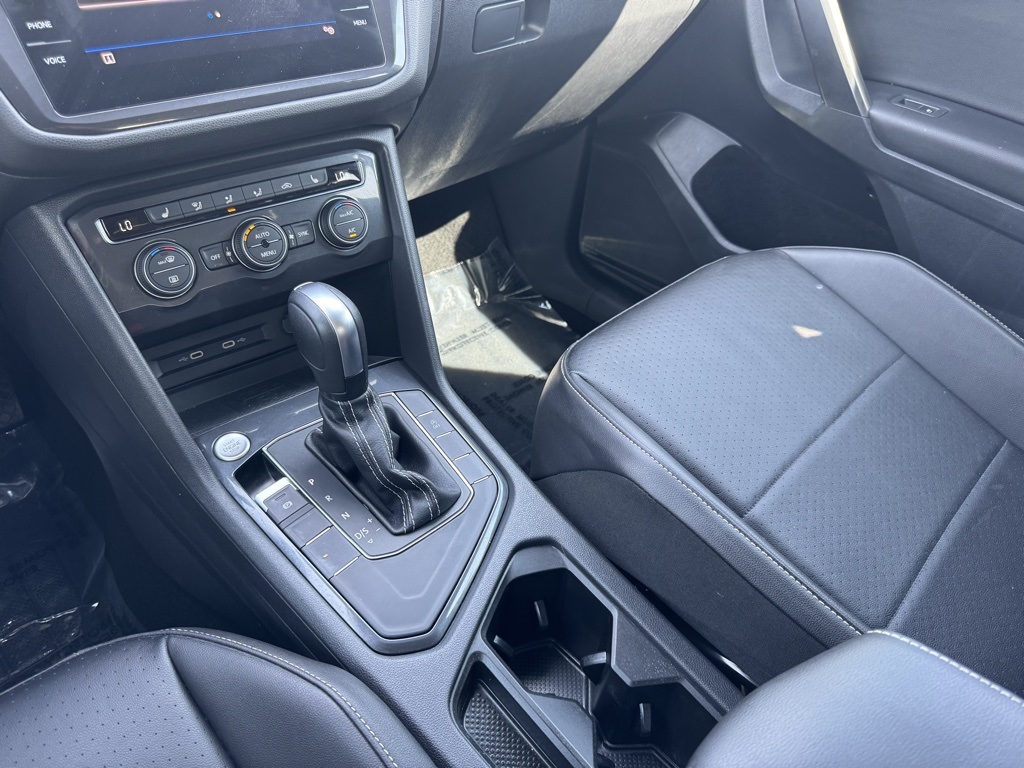 Vehicle image 31 of 41