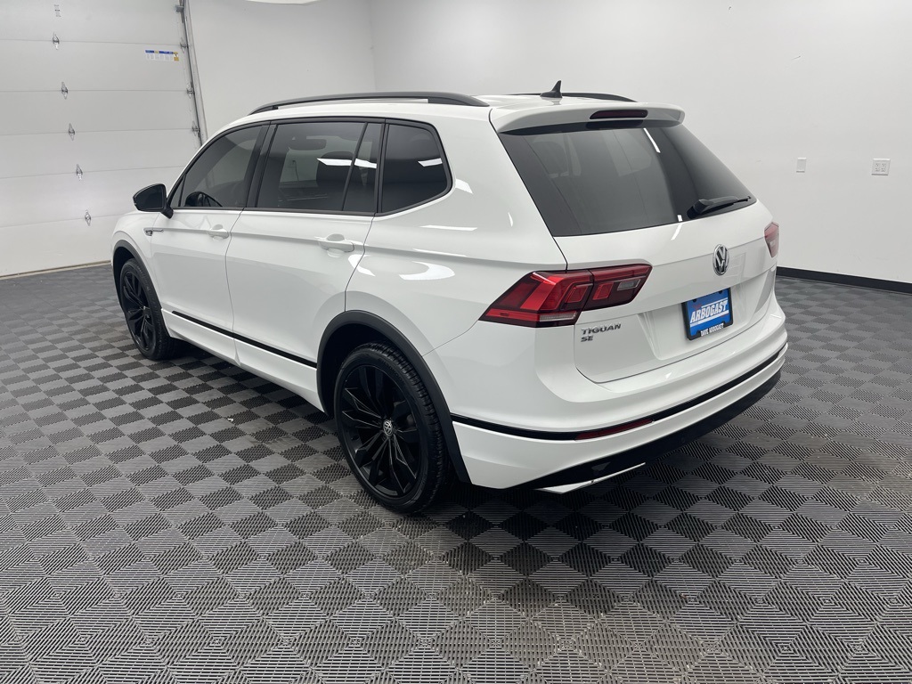 Vehicle image 7 of 35