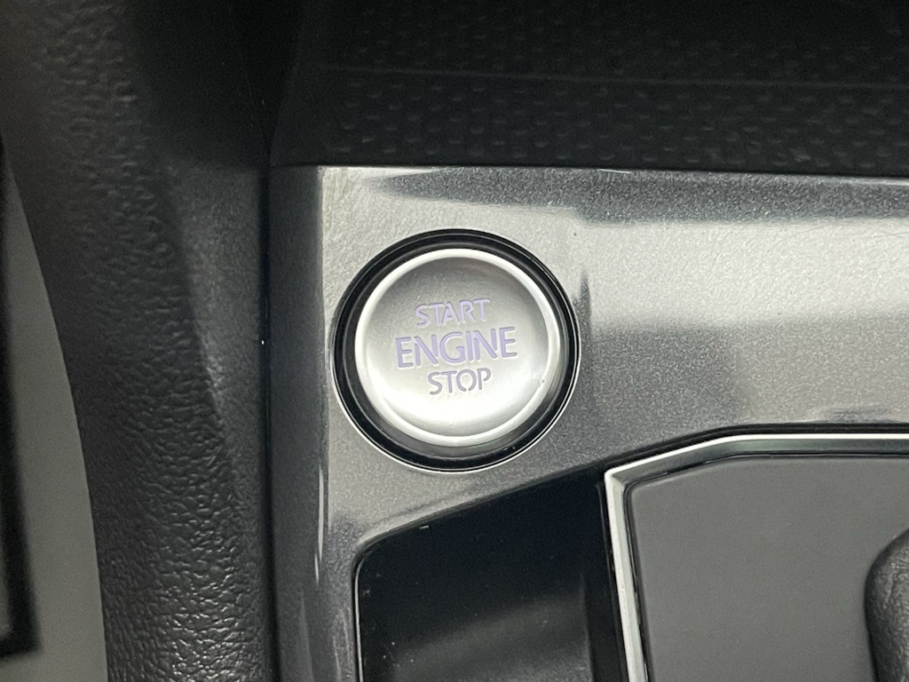 Vehicle image 11 of 35