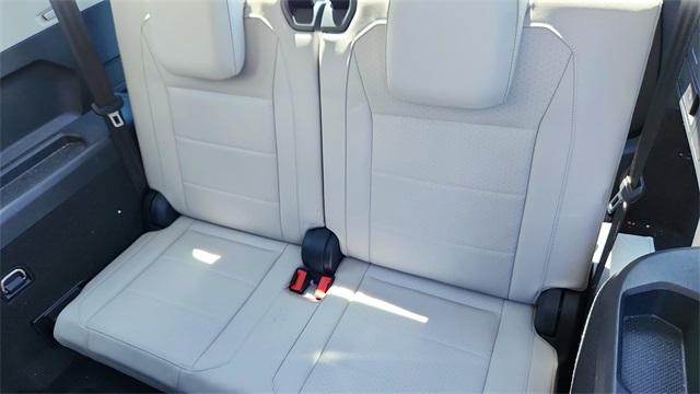 Vehicle image 20 of 31