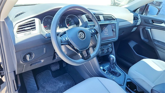 Vehicle image 9 of 31