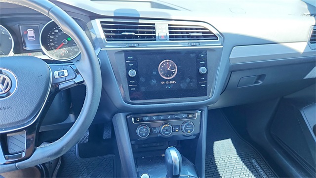 Vehicle image 15 of 31