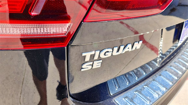 Vehicle image 23 of 31
