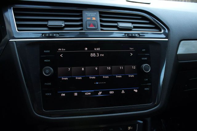 2021 Volkswagen Tiguan SE Image 41 of 48