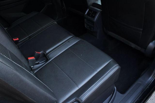 2021 Volkswagen Tiguan SE Image 29 of 48